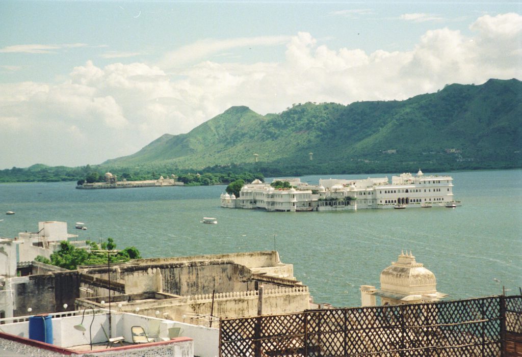 1995_India_268-scaled