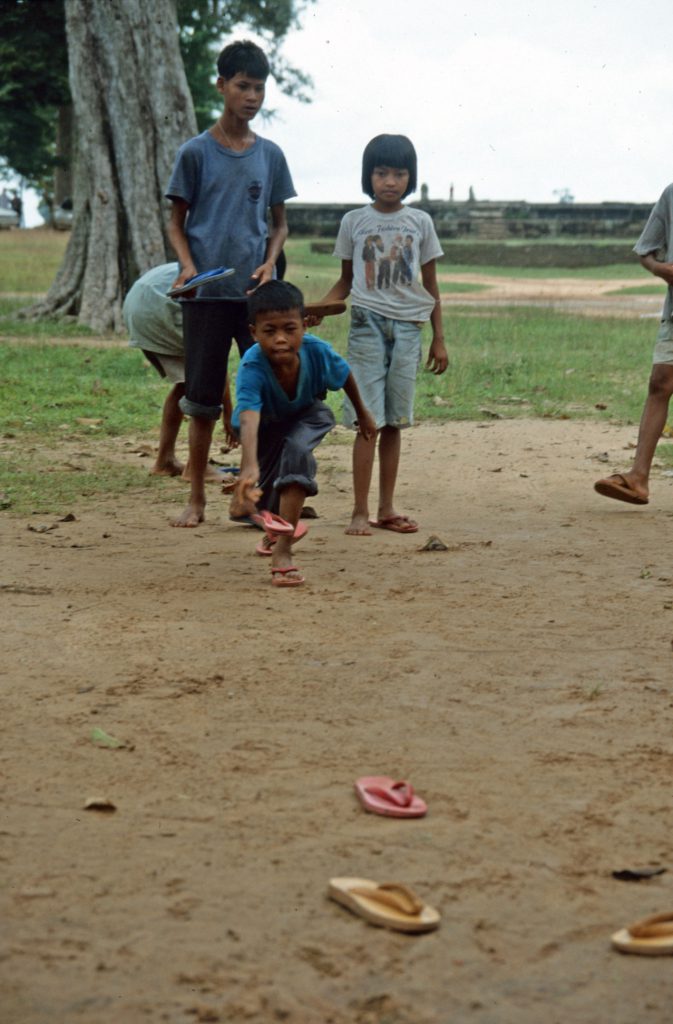 2000_12_Cambodia_086