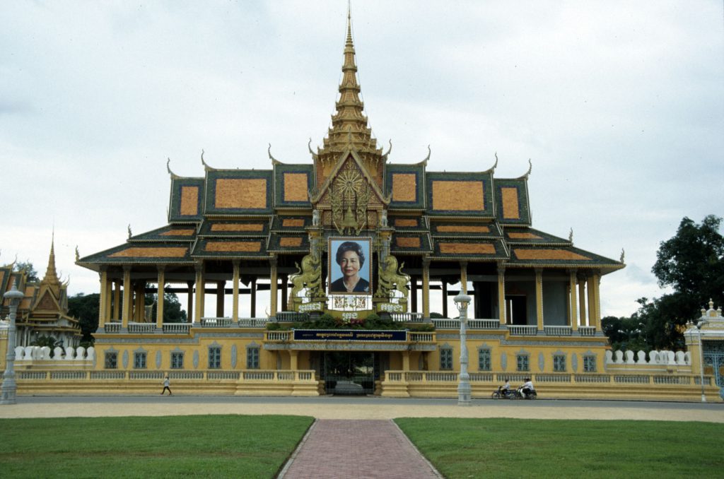 2000_12_Cambodia_124
