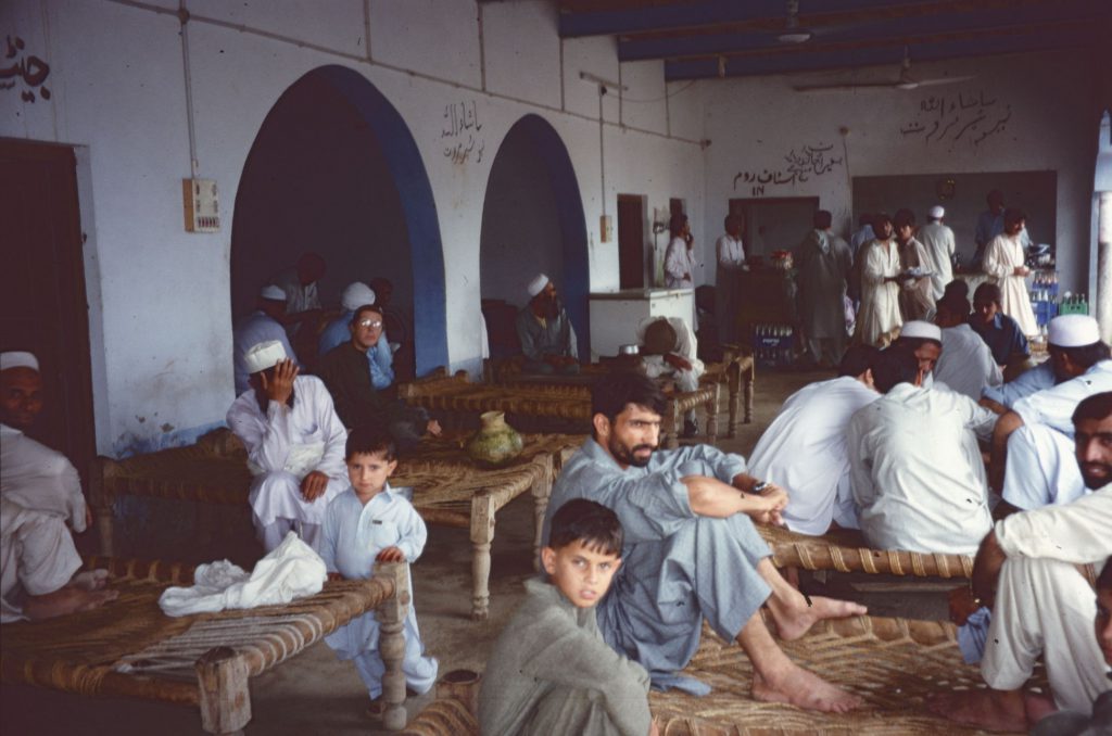 2000_15_Pakistan_142