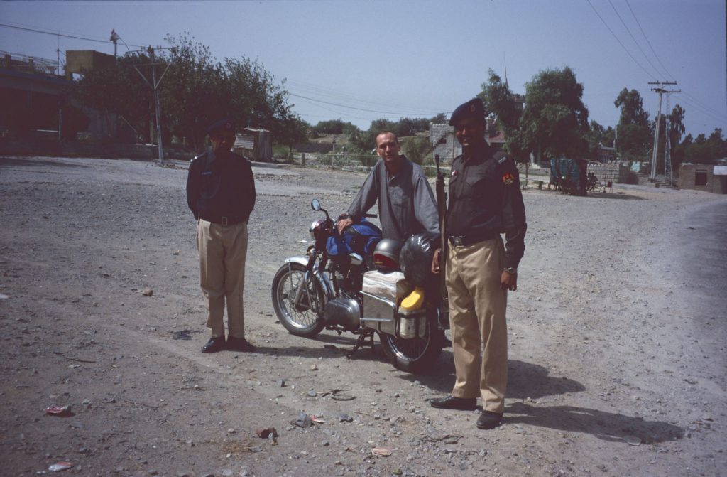 2000_15_Pakistan_157